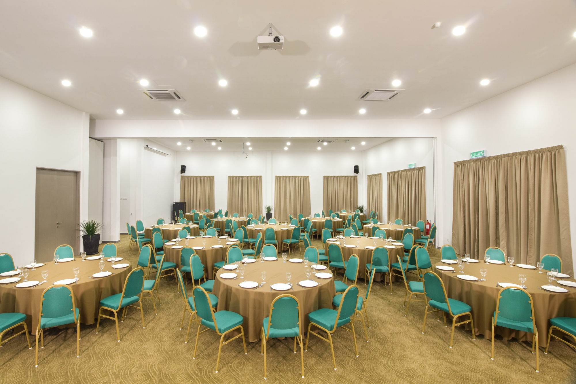Erya By Suria Hot Spring Bentong Hotel Exterior foto